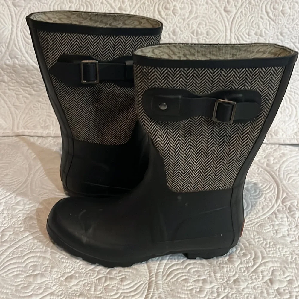 Chooka‎ boots, size 6